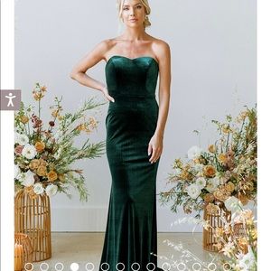 Revelry Quinn bridesmaids dress in burgundy size 6